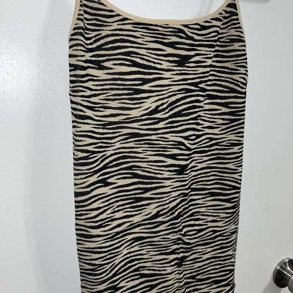 Skinny Tees Animal Print Shaping Cami - Picture 3 of 5